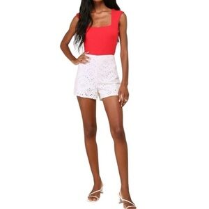 Talbots White Eyelet Shorts Size 12 Mid Rise Flat Front 5" Inseam